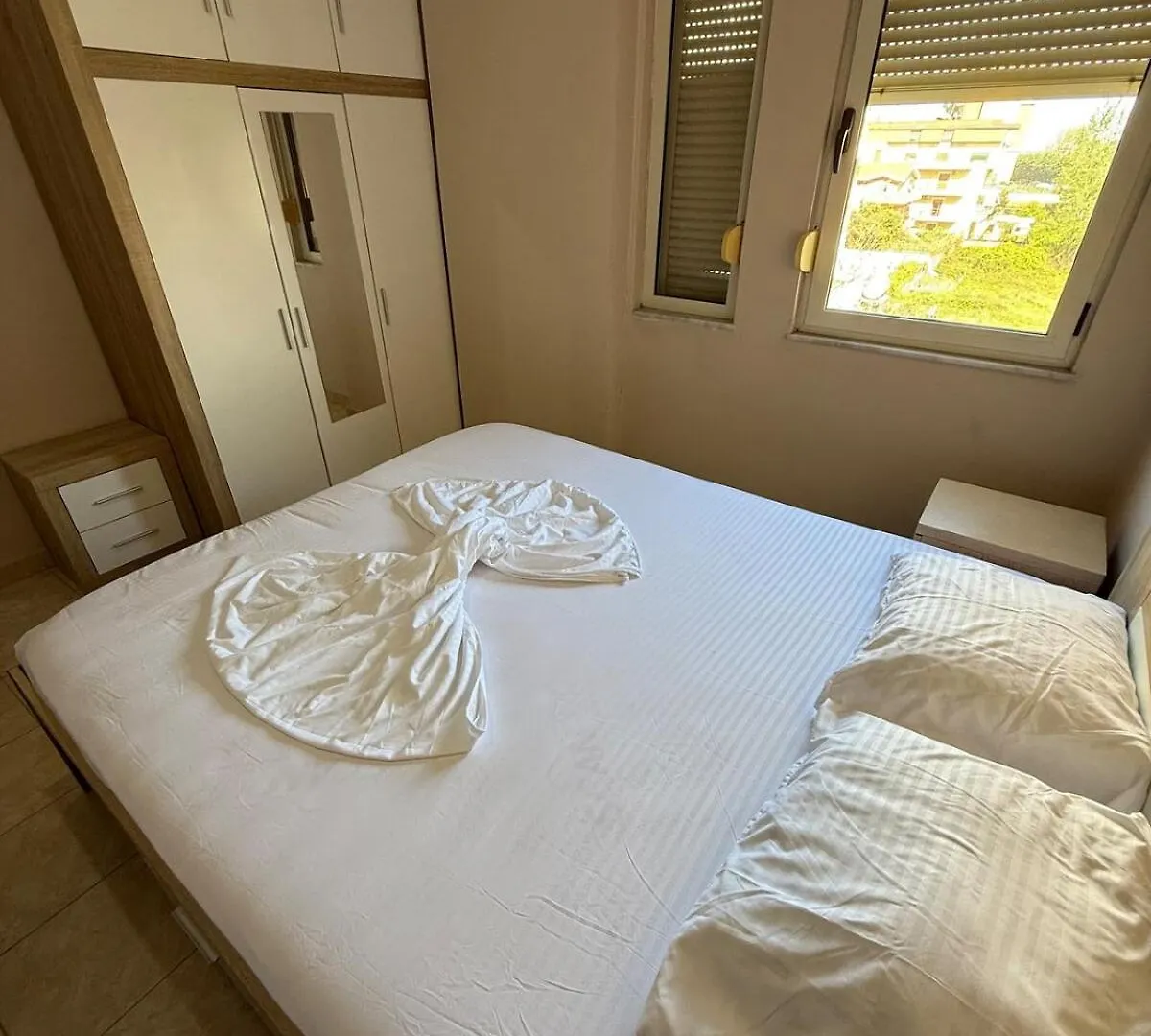 Alro Apartment Durres Albania